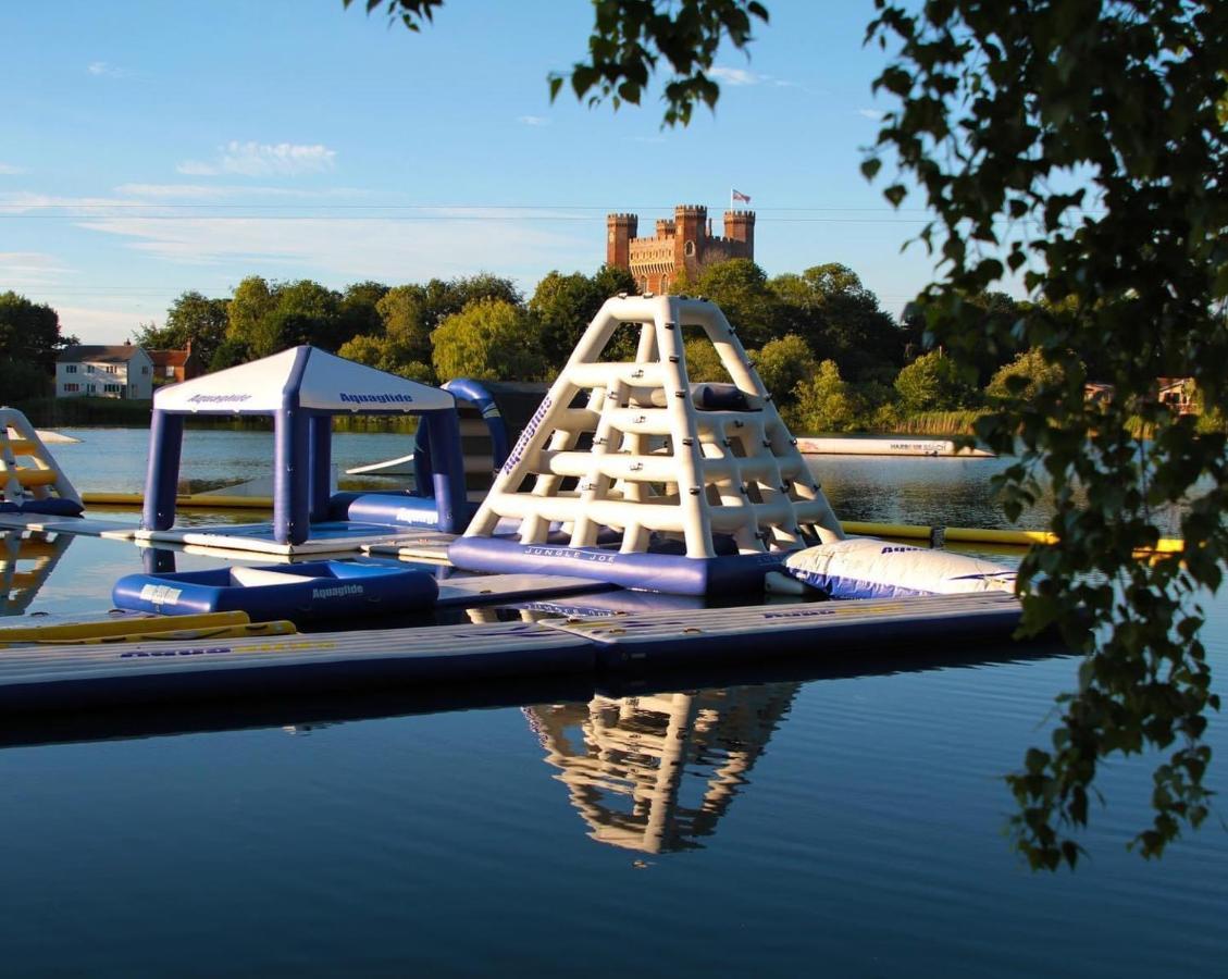 Holiday Home Breaks At Tattershall Lakes Coningsby Exterior foto