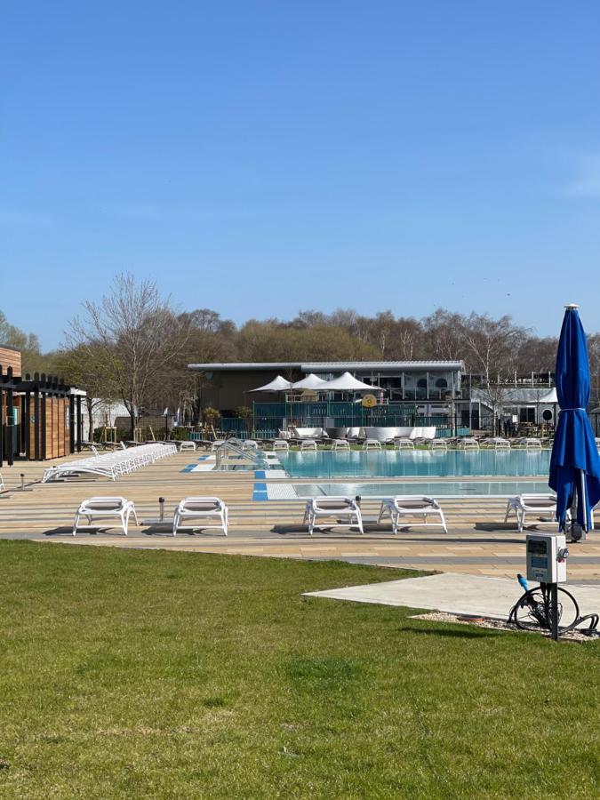Holiday Home Breaks At Tattershall Lakes Coningsby Exterior foto