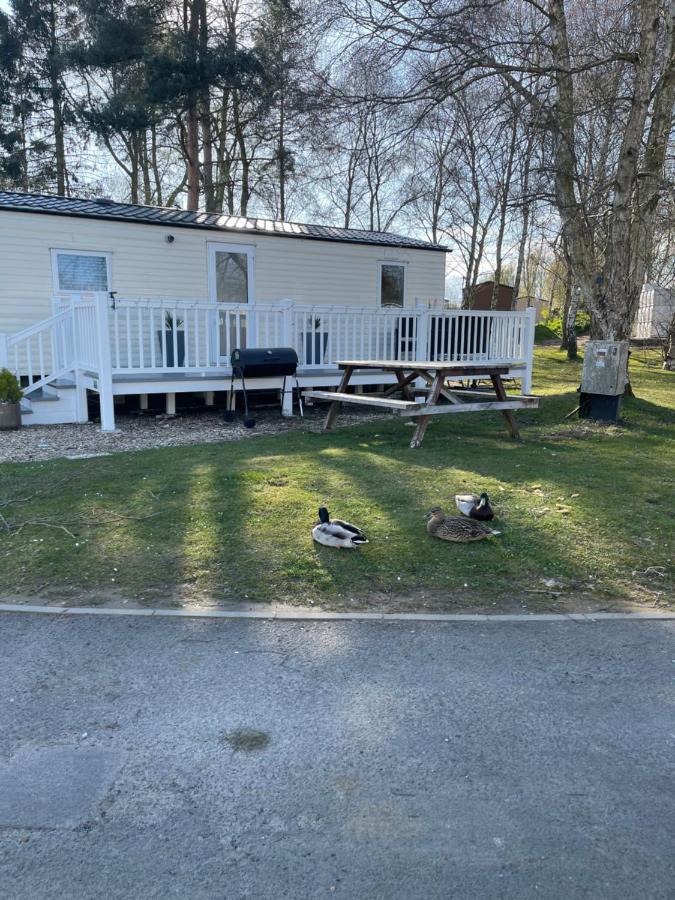 Holiday Home Breaks At Tattershall Lakes Coningsby Exterior foto
